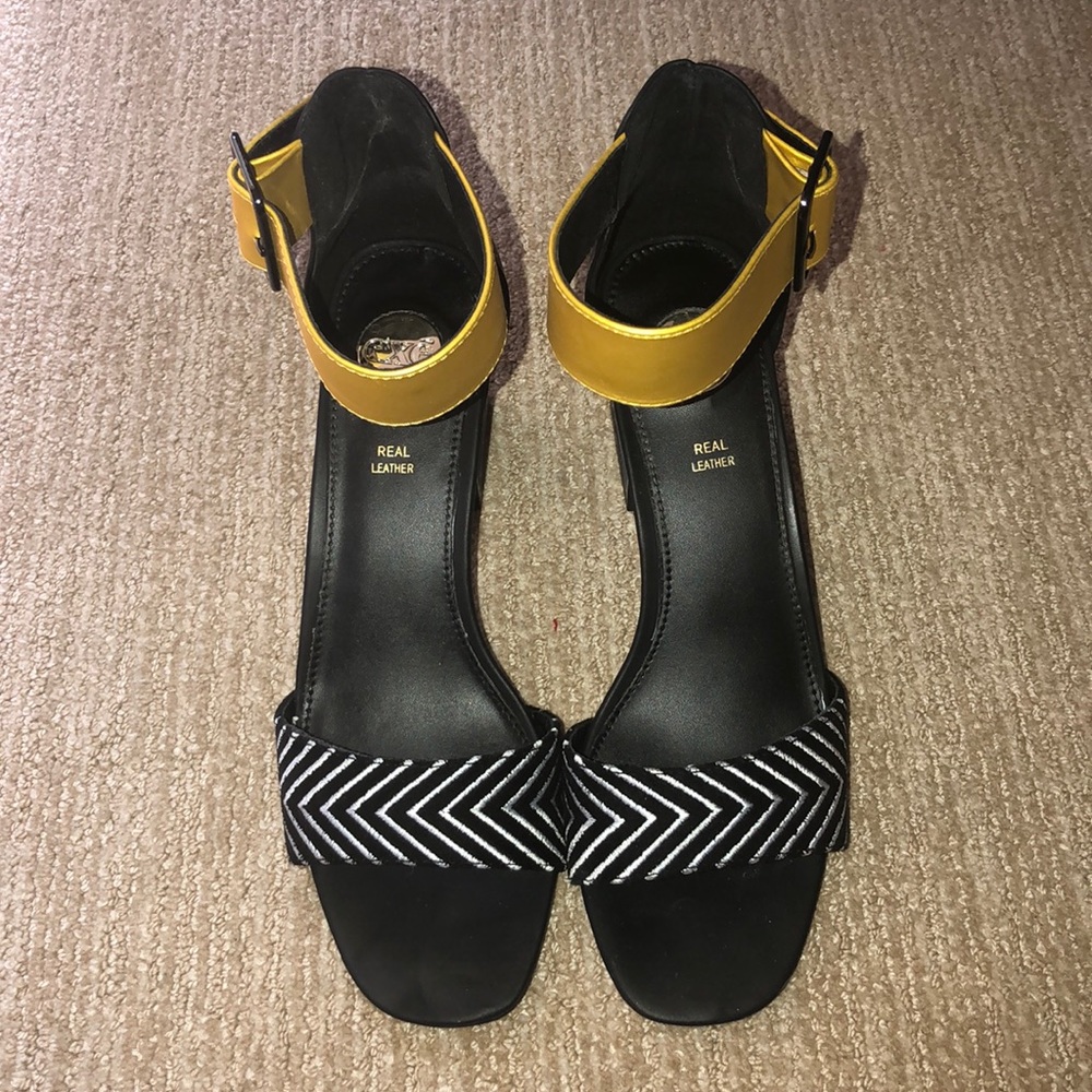 Exé block heel sandals. Size 39.